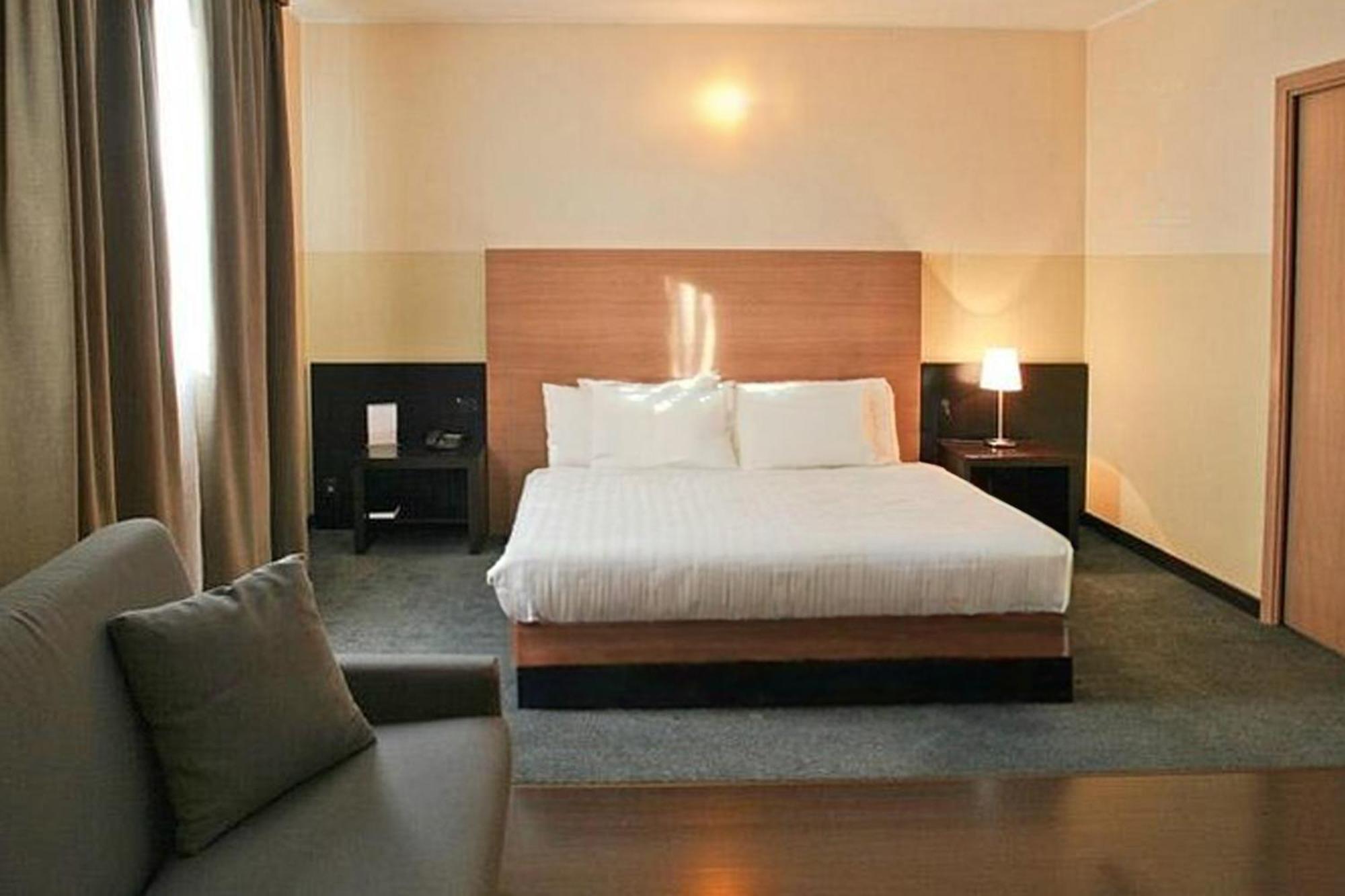 B&B Hotel Milano Cologno Studios Cologno Monzese Dış mekan fotoğraf