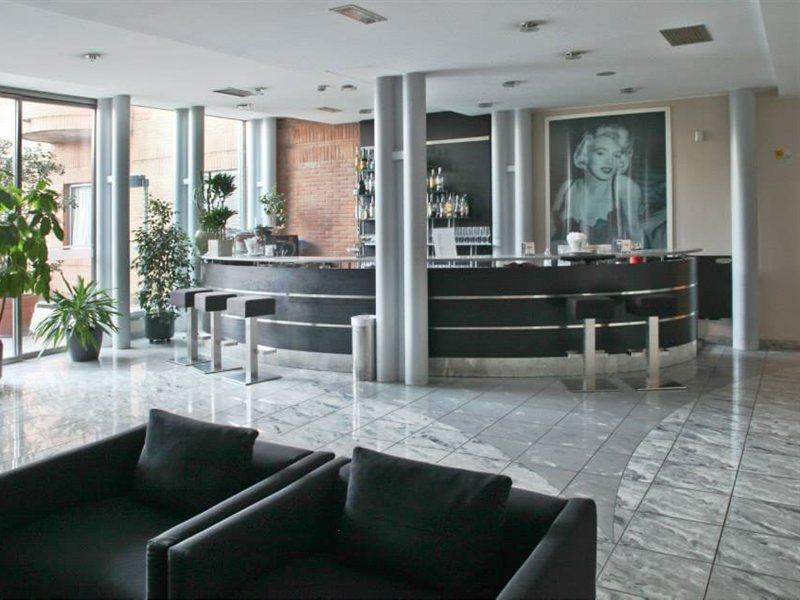 B&B Hotel Milano Cologno Studios Cologno Monzese Dış mekan fotoğraf