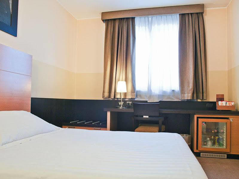 B&B Hotel Milano Cologno Studios Cologno Monzese Dış mekan fotoğraf